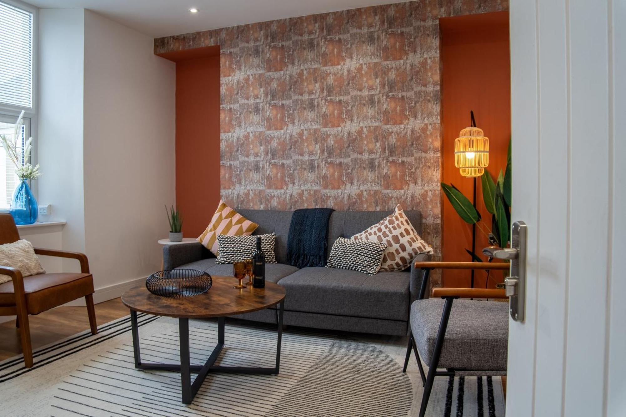 Apartment Trendy Urban 140mtrs To Train Station *