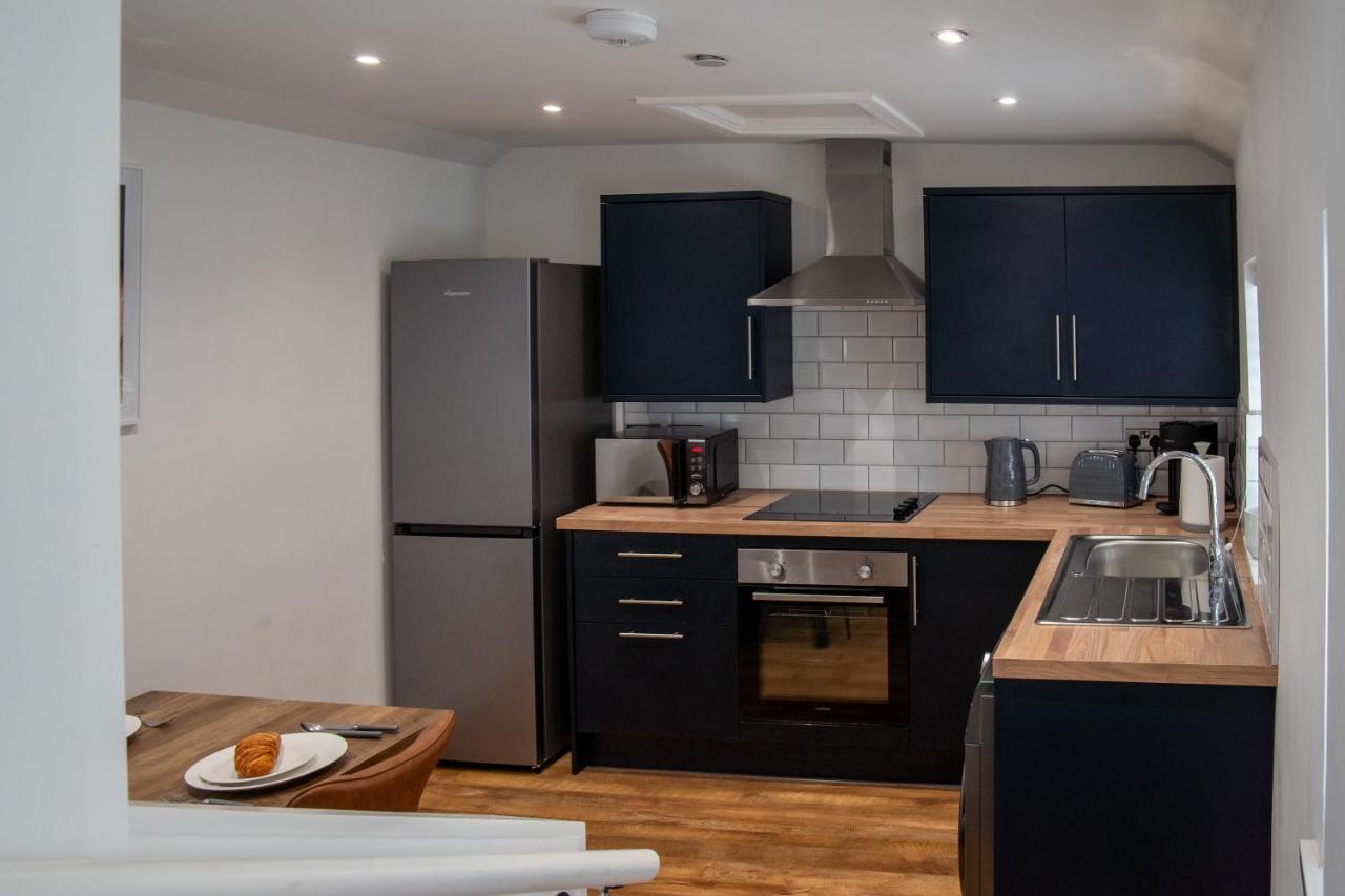 Trendy Urban 140mtrs To Train Station Apartment Newport (Gwent)